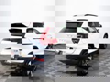Certified 2024 Volvo XC40 B5 Plus image 5