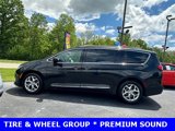 Used 2017 Chrysler Pacifica Touring-L Plus w/ Tire & Wheel Group image 4