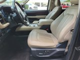 Used 2023 Ford Expedition Limited image 3
