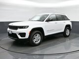 Used 2023 Jeep Grand Cherokee Laredo image 3