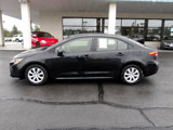 Used 2023 Toyota Corolla LE image 2