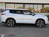 New 2025 Mitsubishi Outlander SE image 5