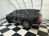 Used 2024 Hyundai Palisade Calligraphy image 2