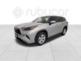 Used 2023 Toyota Highlander LE image 1