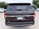 Used 2023 Ford Expedition XLT image 4