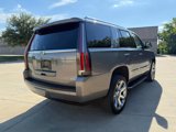 Used 2017 Cadillac Escalade Luxury image 5