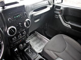 Used 2016 Jeep Wrangler Unlimited Rubicon w/ Connectivity Group image 6
