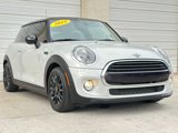 Used 2019 MINI Cooper 2-Door Hardtop w/ Signature Upholstery Package image 6