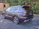 New 2025 Mitsubishi Outlander AWD image 3