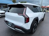 Used 2025 Kia EV9 Wind image 5