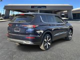 New 2025 Mitsubishi Outlander SE image 3