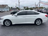 Used 2018 Honda Accord LX image 4
