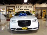 Used 2017 Chrysler 300 Limited image 4