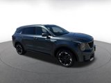 Used 2024 Kia Sorento S image 2