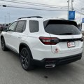 New 2025 Honda Pilot Sport image 3