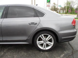 Used 2015 Volkswagen Passat TDI SEL Premium image 5