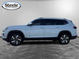 New 2025 Volkswagen Atlas SEL image 2