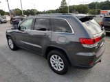 Used 2021 Jeep Grand Cherokee Laredo image 2