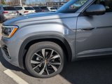 New 2025 Volkswagen Atlas SEL Premium R-Line image 2