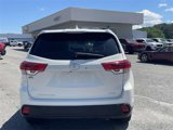 Used 2019 Toyota Highlander FWD V6 image 4