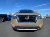 New 2025 Nissan Pathfinder Platinum image 3