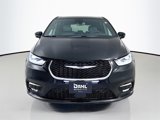 New 2026 Chrysler Pacifica Select image 3