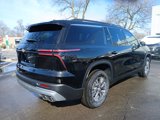 Used 2025 Chevrolet Traverse LT w/ Driver Confidence Package image 3