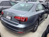 Used 2017 Volkswagen Jetta SE image 3
