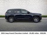 Used 2024 Jeep Grand Cherokee Limited image 2