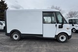 New 2025 Chevrolet Brightdrop 400 w/ Power Door Package image 4