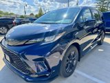 Used 2025 Toyota Sienna XSE image 4