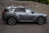 New 2025 Nissan Pathfinder Platinum image 2