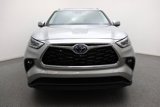 Used 2023 Toyota Highlander Limited image 4