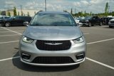 Used 2021 Chrysler Pacifica Touring-L image 2