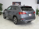 Used 2023 Volkswagen Taos SE image 5