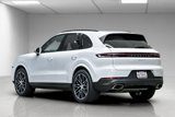 Certified 2024 Porsche Cayenne image 3
