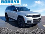 Used 2024 Jeep Grand Cherokee L Limited w/ Black Appearance Package image 2