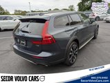 Certified 2022 Volvo V60 T5 Cross Country w/ Lounge Package image 4