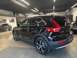 Used 2025 Volvo XC40 B5 Core image 3