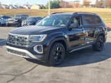 New 2025 Volkswagen Atlas Peak Edition SE image 2