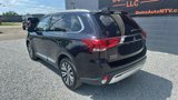 Used 2019 Mitsubishi Outlander SEL image 2