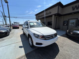 Used 2017 Volkswagen Tiguan S image 5