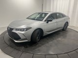 Used 2019 Toyota Avalon XSE image 3
