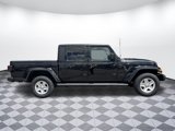 Used 2023 Jeep Gladiator Sport image 2