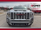 New 2025 GMC Sierra 2500 Denali w/ Denali Reserve Package image 3