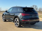 Used 2024 Audi Q5 2.0T Prestige w/ Prestige Package image 3