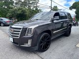 Used 2017 Cadillac Escalade Platinum image 2