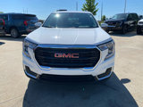 Used 2023 GMC Terrain SLE w/ Driver Convenience Package image 3