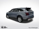 Used 2024 Kia Sorento LX image 4