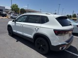 New 2025 Volkswagen Taos SE image 3